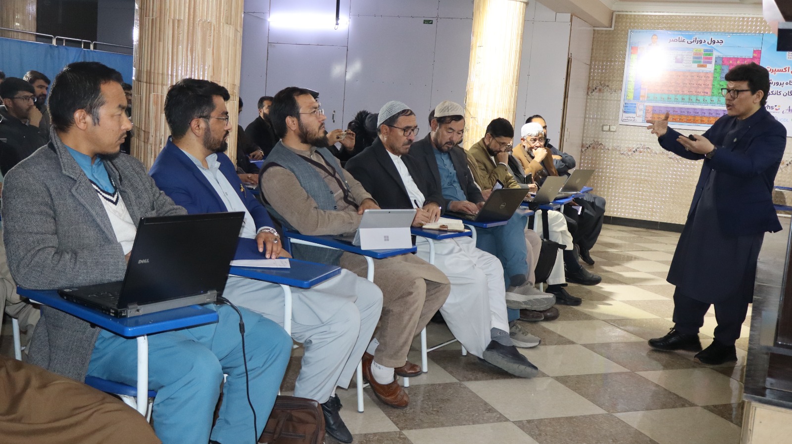 برگزاری موفقیت‌آمیز دومین نشست تخصصی «کاربرد هوش مصنوعی در تحقیق»